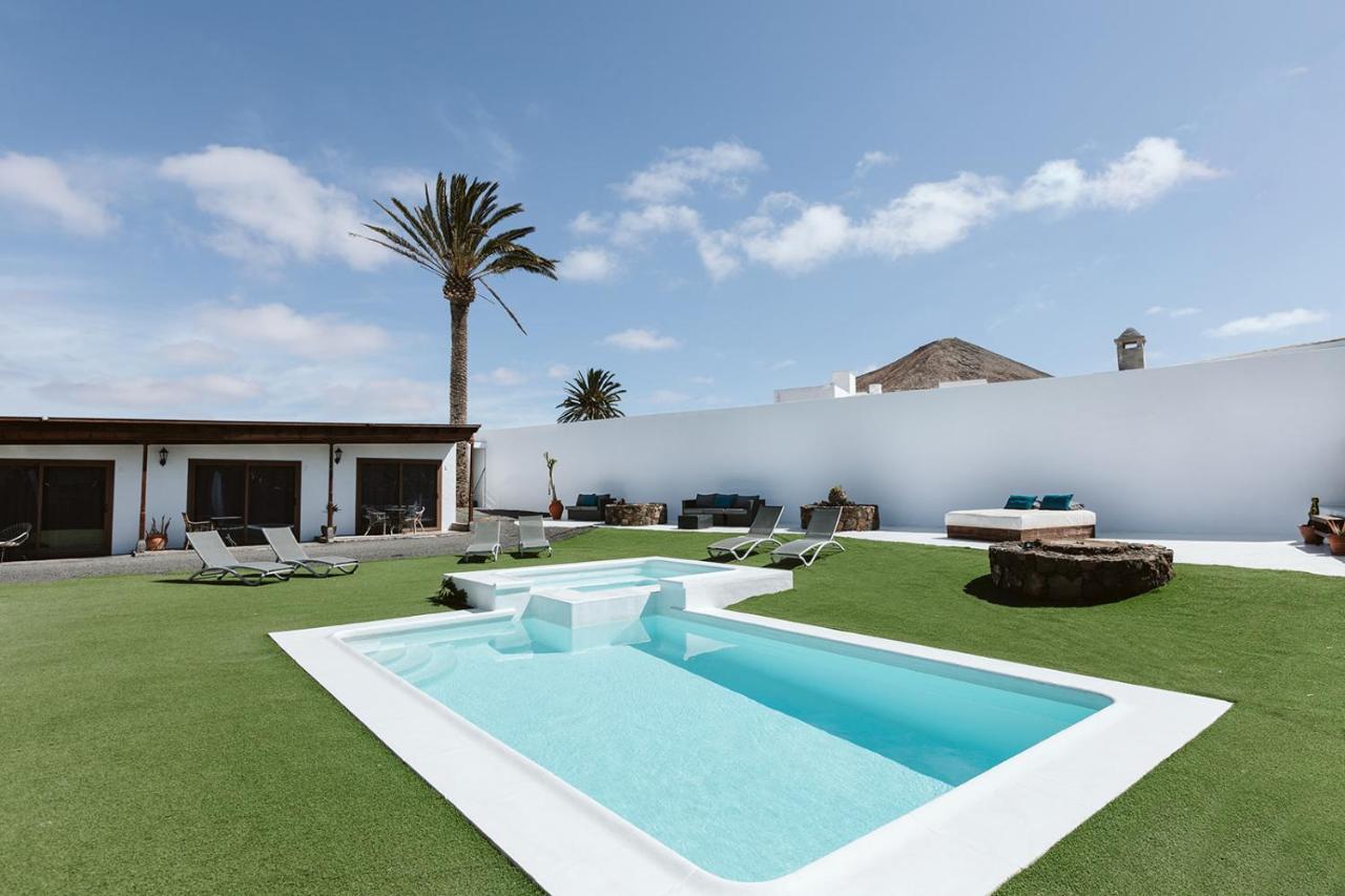 Hotelito Rural Flor De Timanfaya ティナホ エクステリア 写真